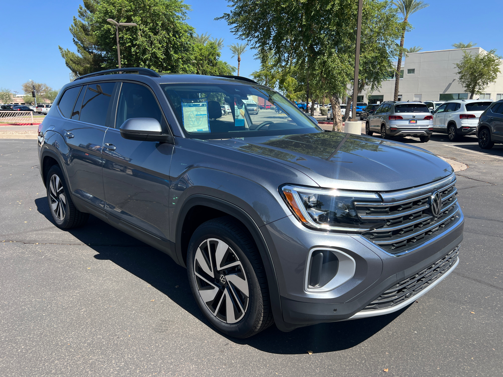 2024 Volkswagen Atlas 2.0T SE w/Technology 2