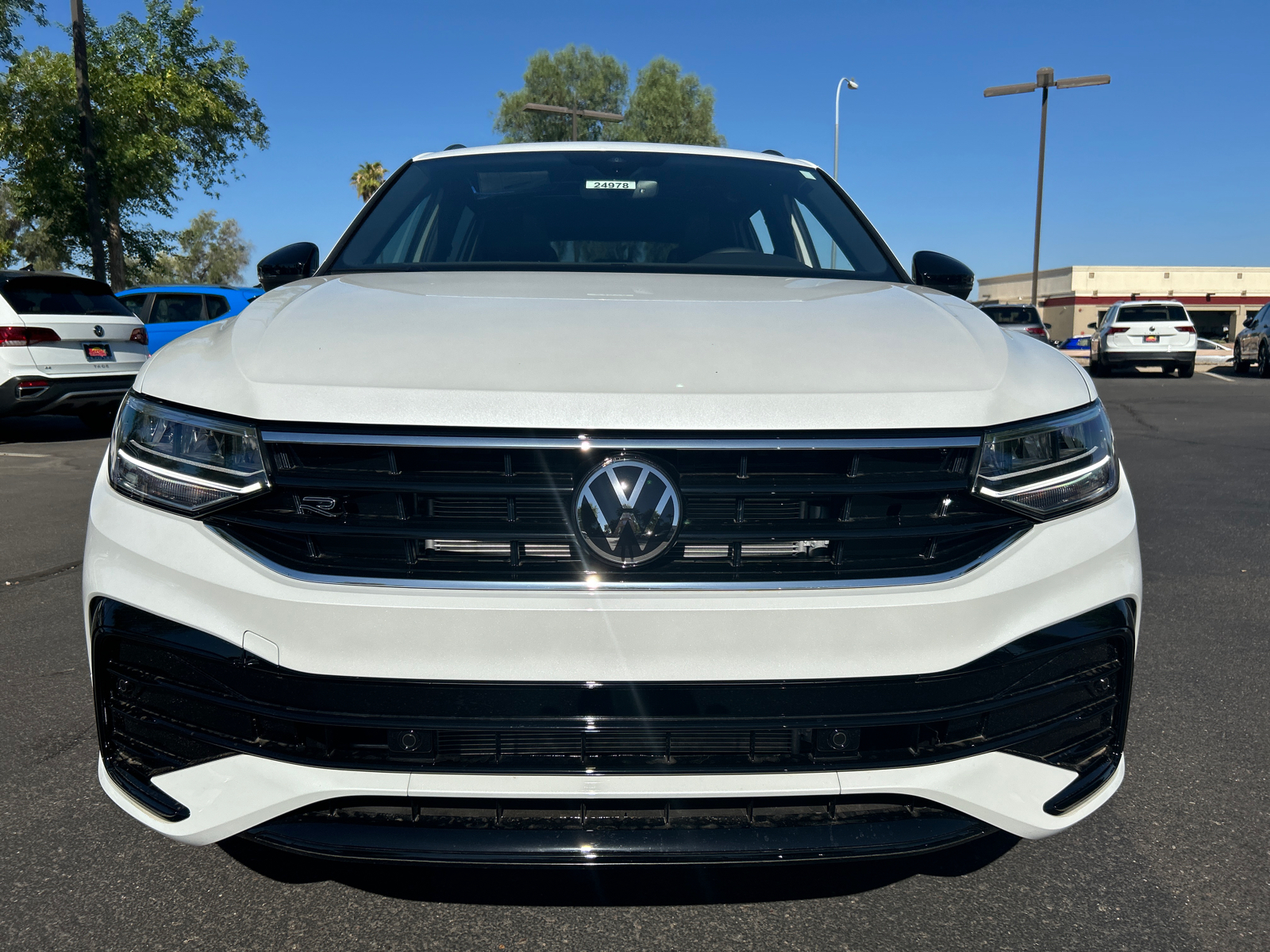 2024 Volkswagen Tiguan 2.0T SE R-Line Black 3