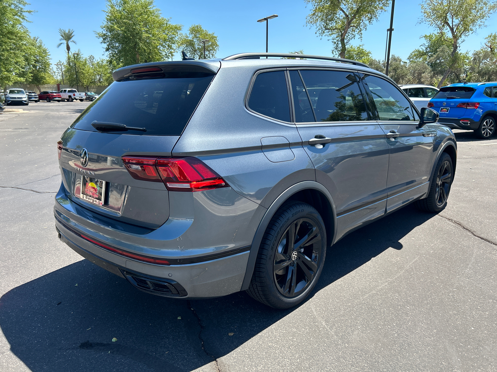 2024 Volkswagen Tiguan 2.0T SE R-Line Black 27