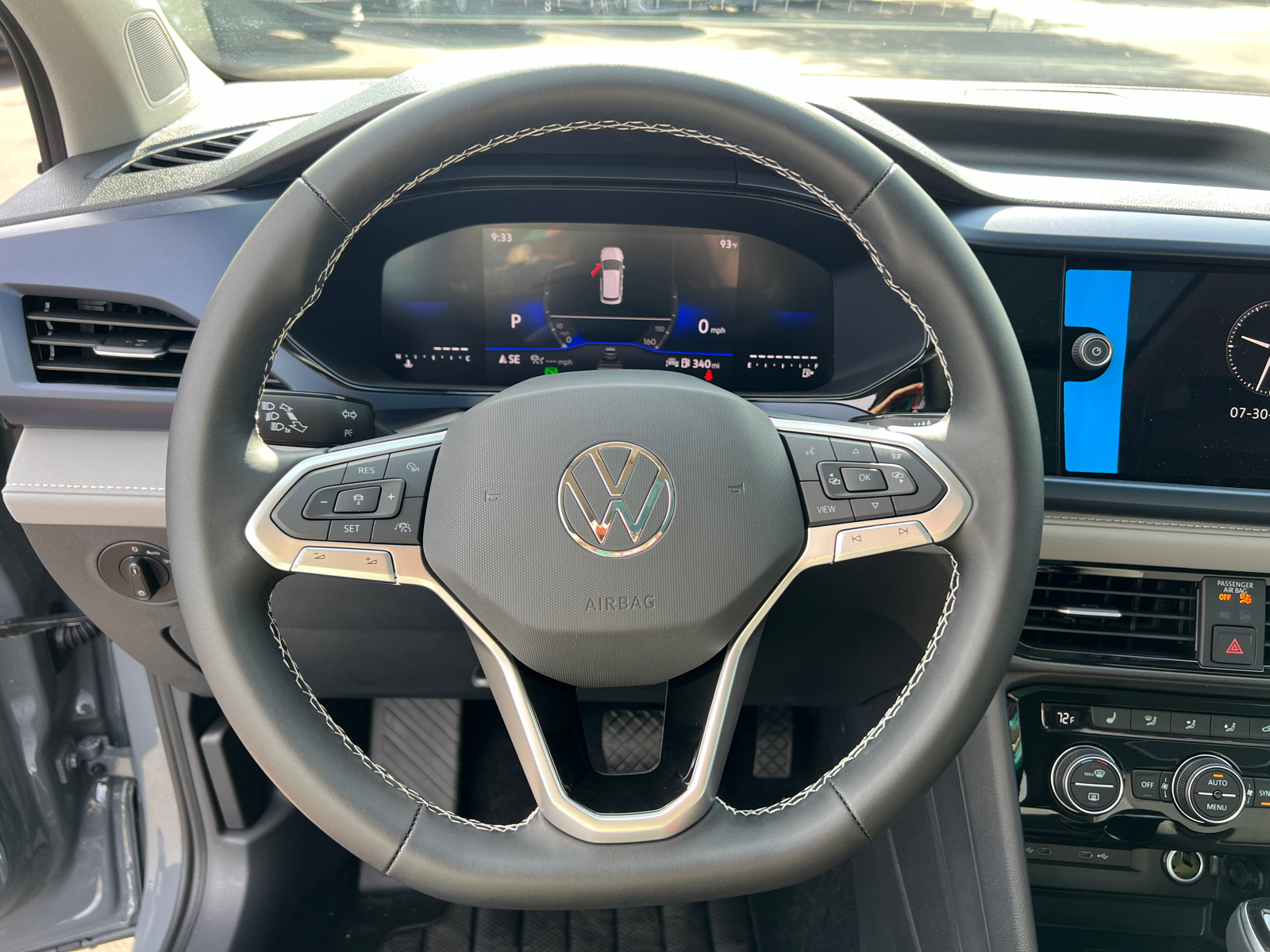 2024 Volkswagen Taos 1.5T SE 10