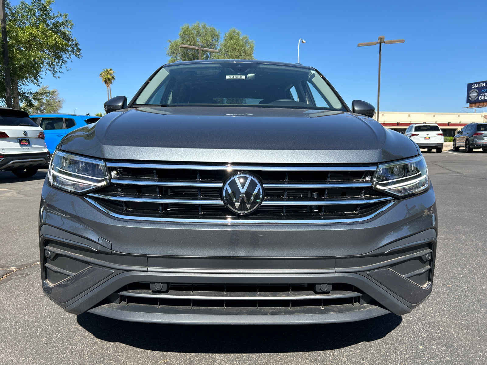 2024 Volkswagen Tiguan 2.0T SE 3