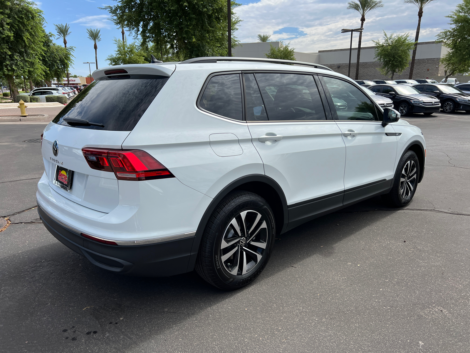 2024 Volkswagen Tiguan 2.0T S 25