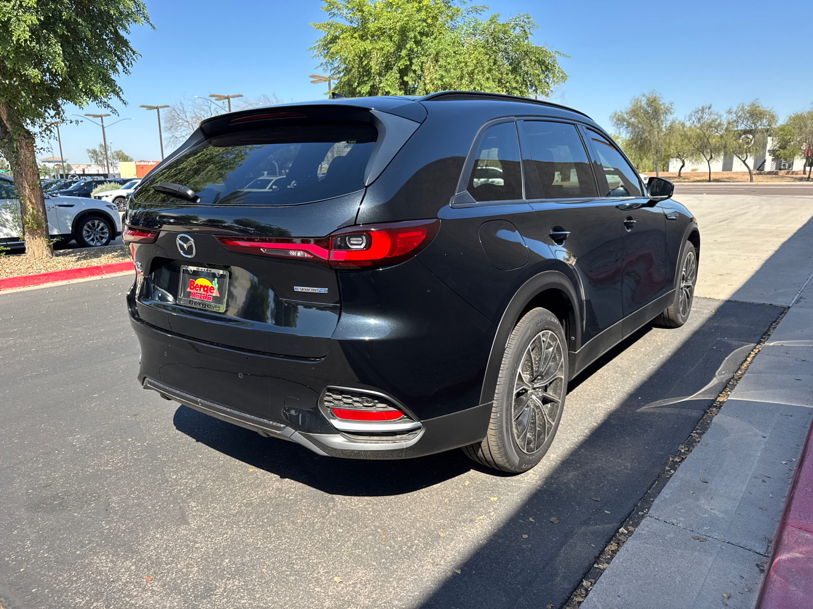 2025 Mazda CX-70 PHEV Premium 27