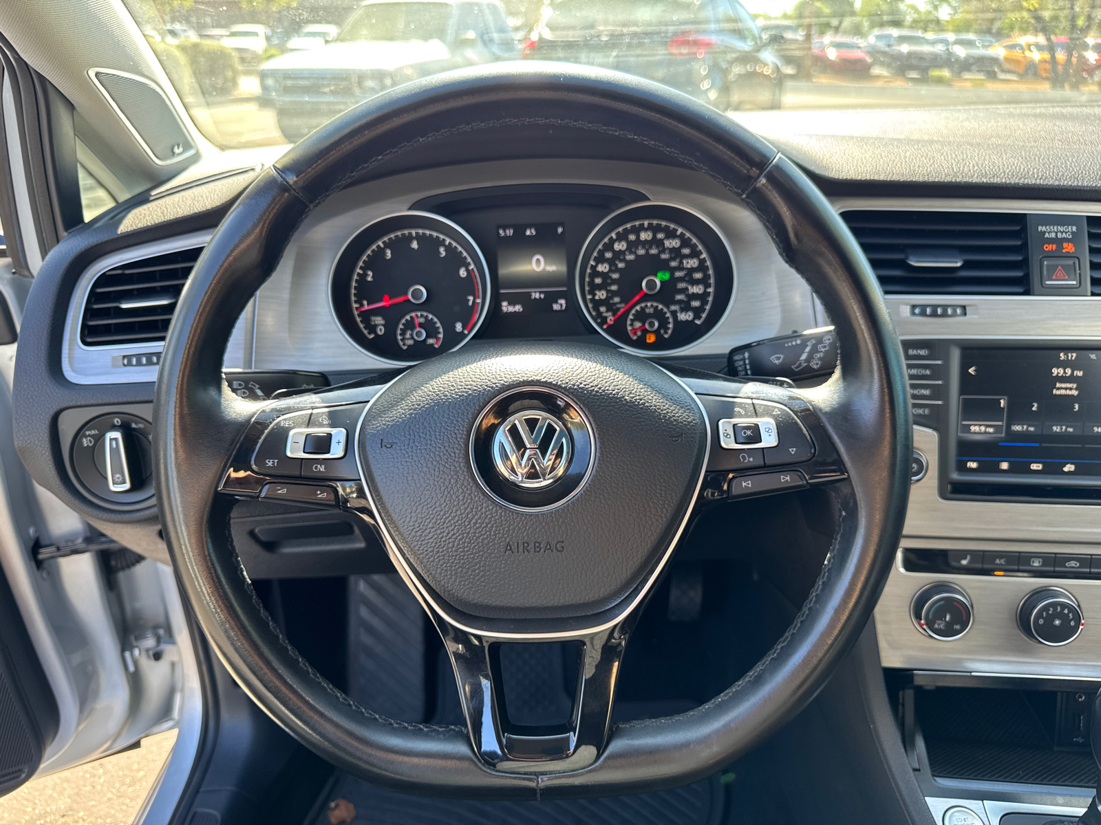 2017 Volkswagen Golf SportWagen SE 9