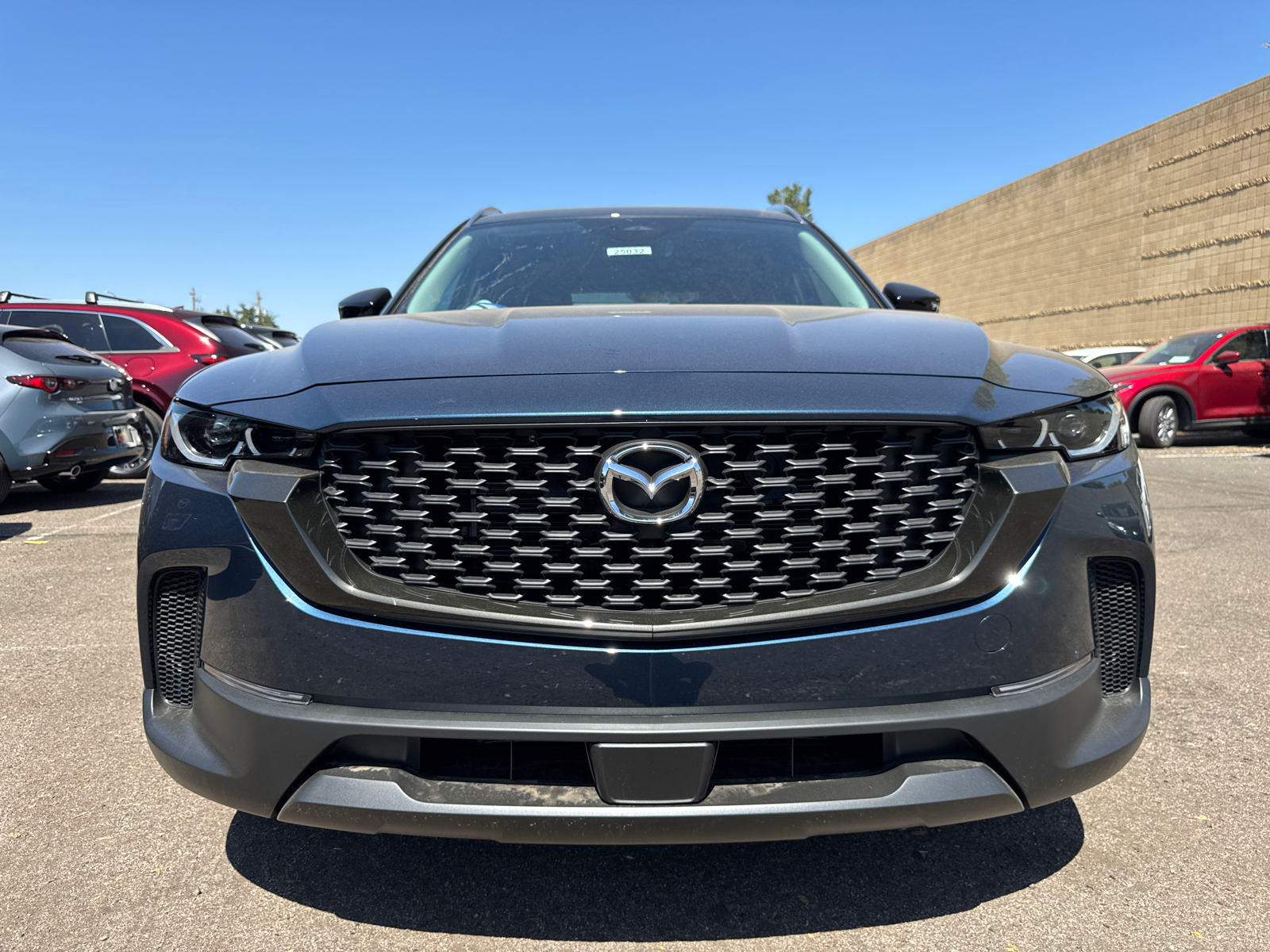 2025 Mazda CX-50 2.5 S Preferred Package 3