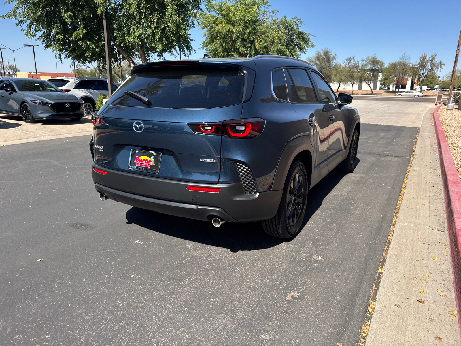 2025 Mazda CX-50 2.5 S Premium Package 27