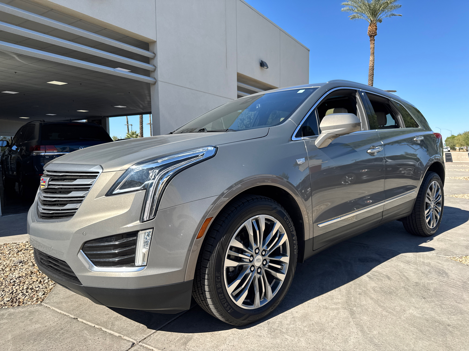 2018 Cadillac XT5 Premium Luxury 3