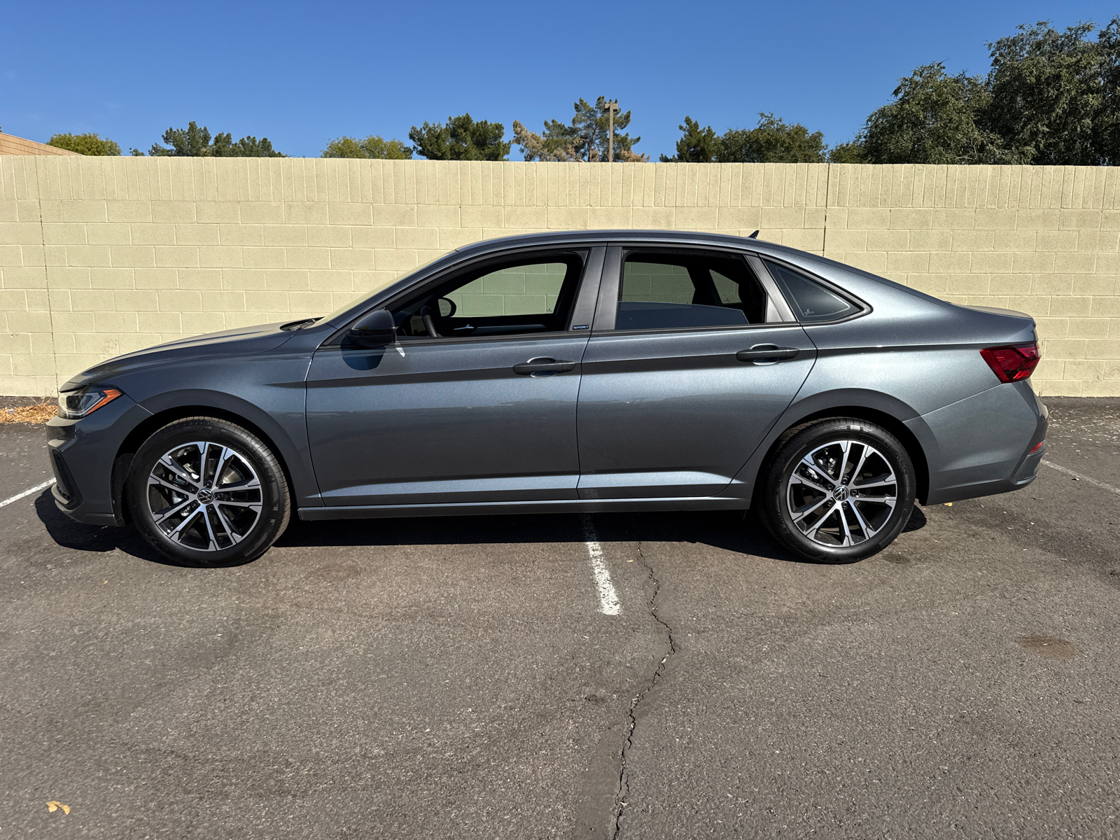 2025 Volkswagen Jetta 1.5T Sport 5