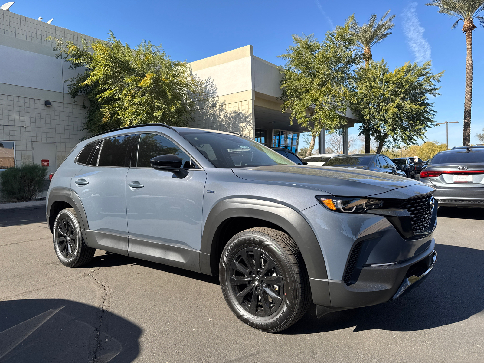 2025 Mazda CX-50 Hybrid Premium 2