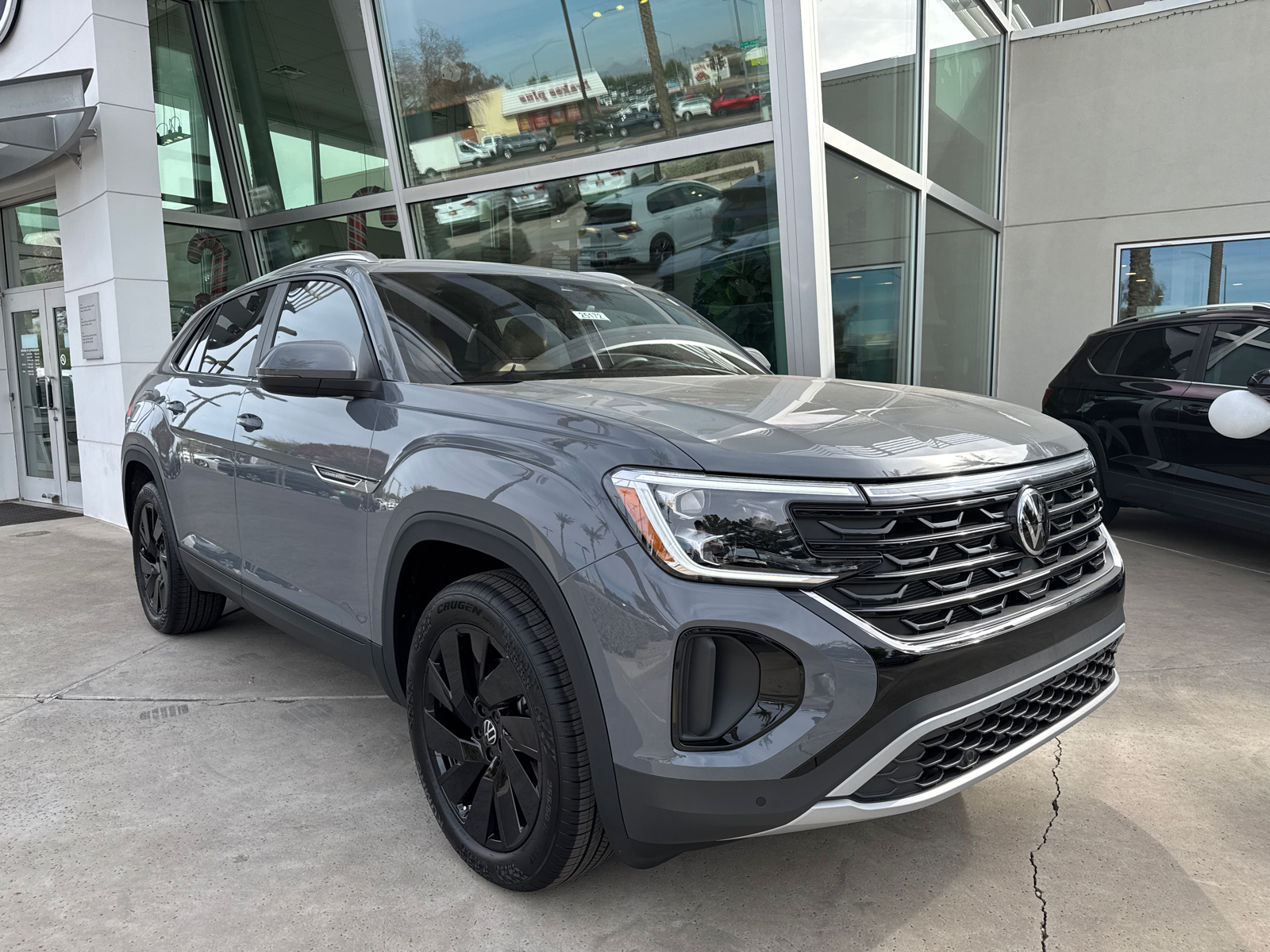 2025 Volkswagen Atlas Cross Sport 2.0T SE w/Technology 2