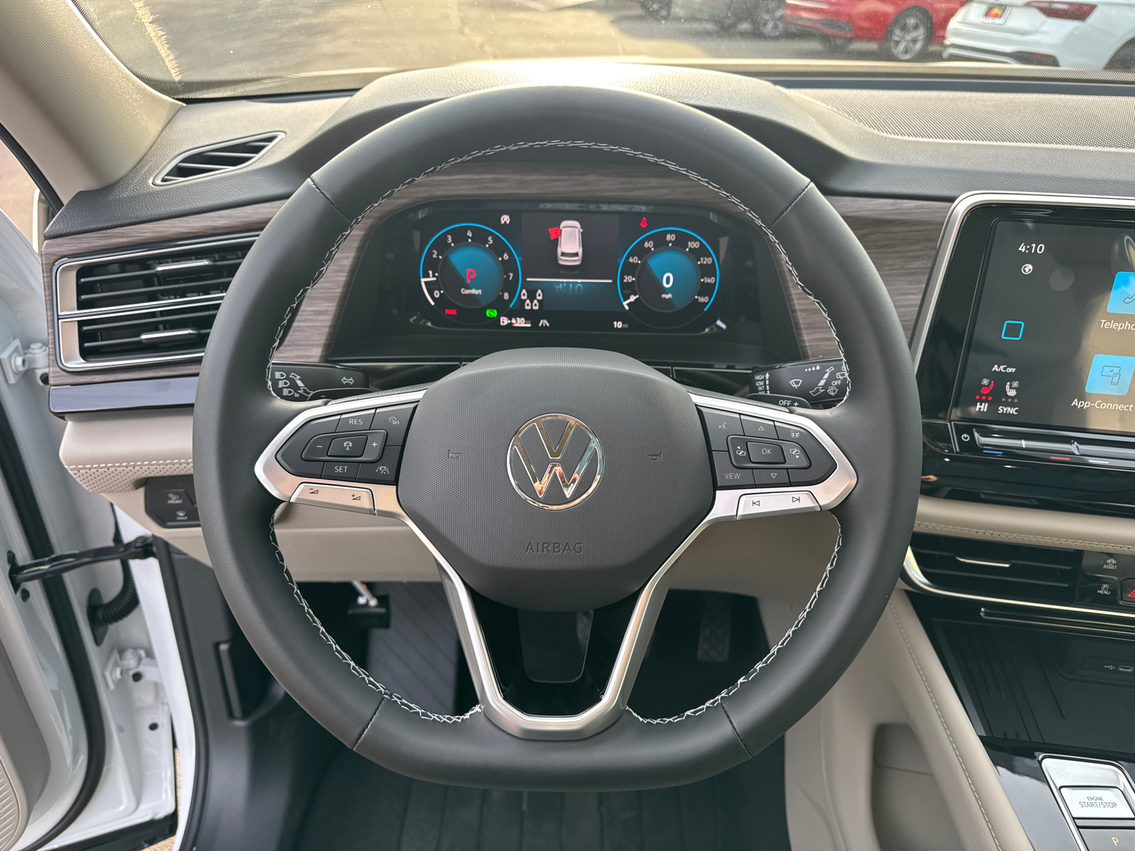 2025 Volkswagen Atlas 2.0T SEL 10