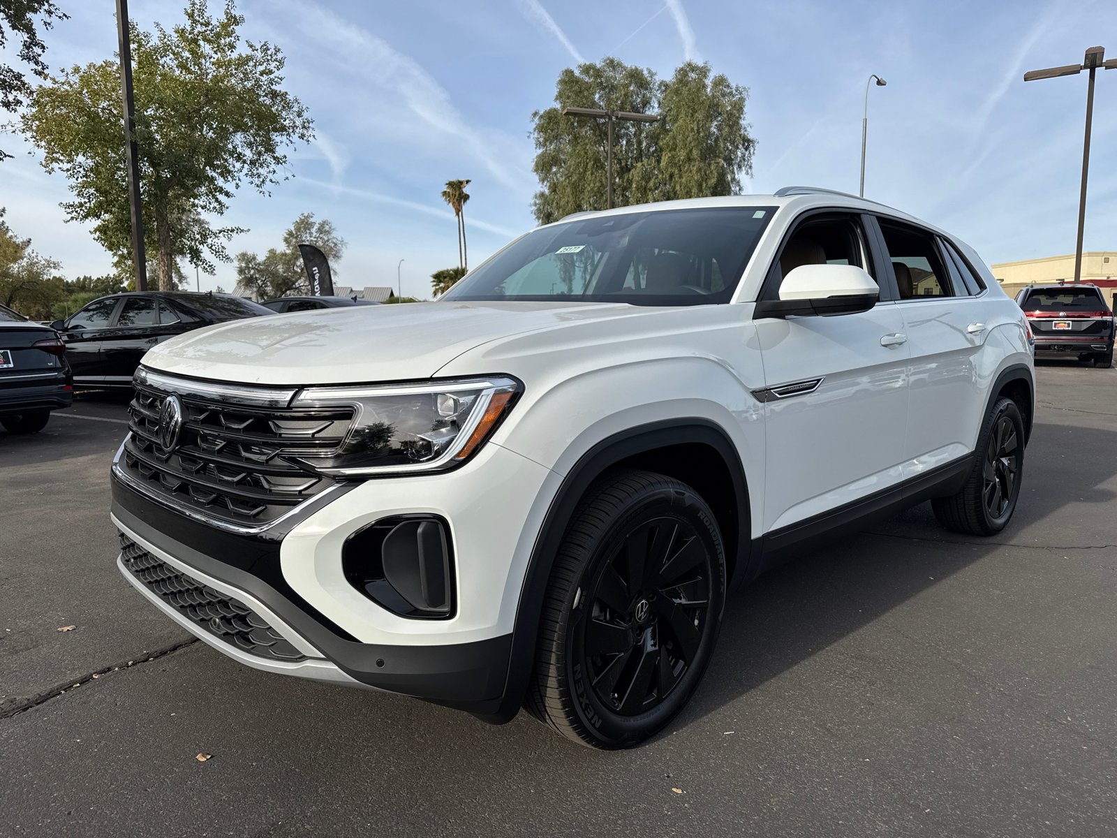 2025 Volkswagen Atlas Cross Sport 2.0T SE w/Technology 6