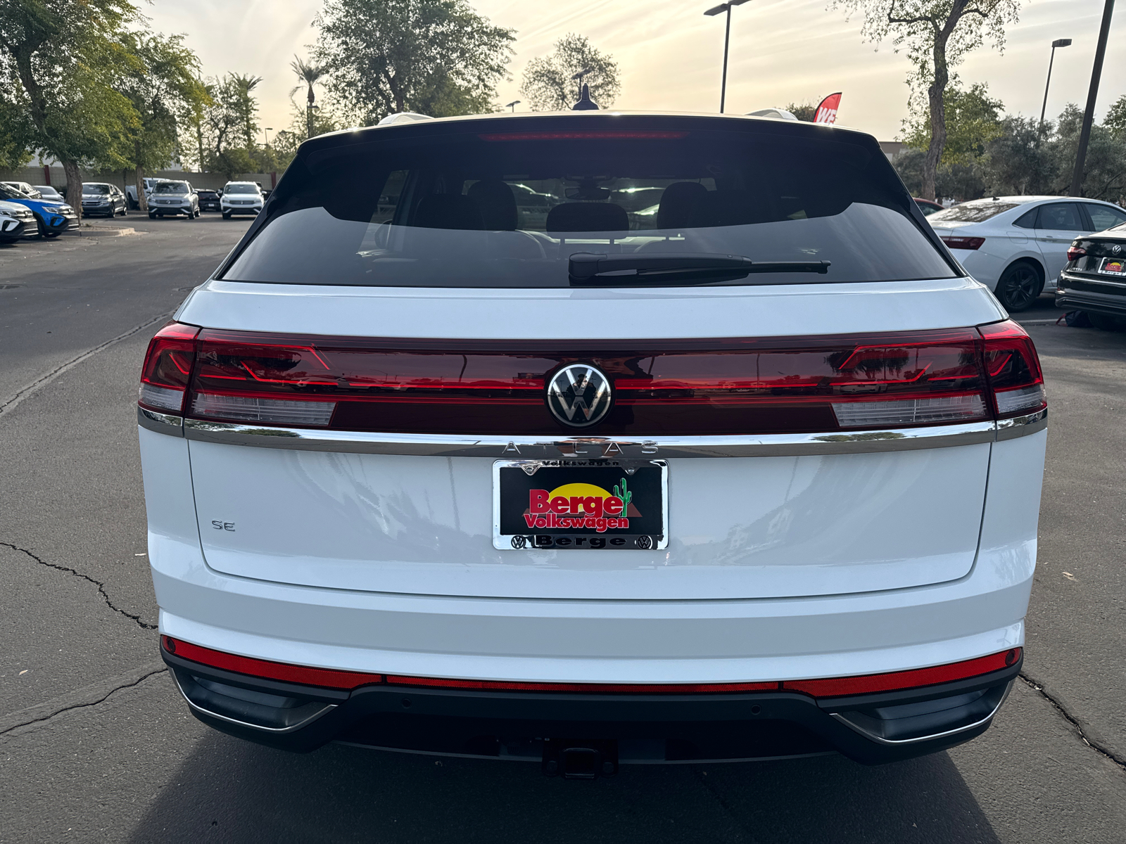 2025 Volkswagen Atlas Cross Sport 2.0T SE w/Technology 26