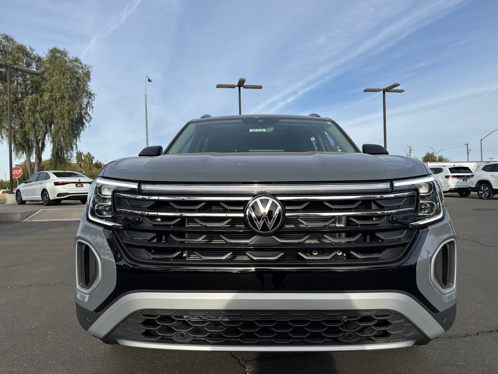 2025 Volkswagen Atlas  5