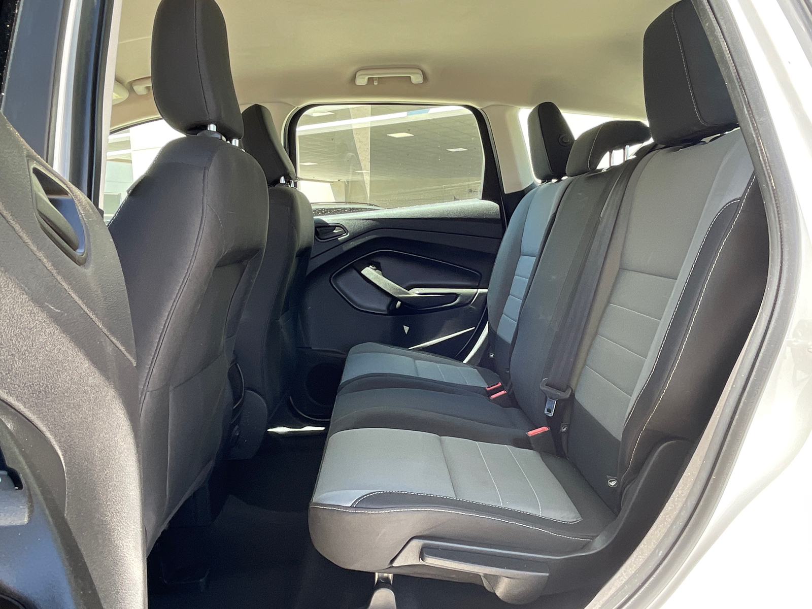 2019 Ford Escape S 18
