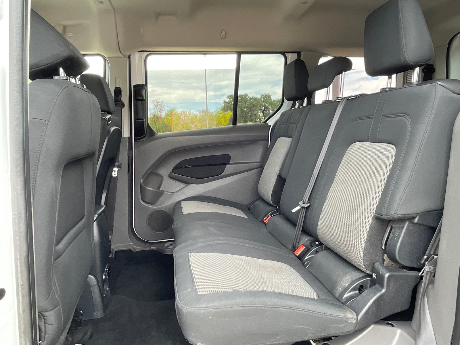 2019 Ford Transit Connect XL 19