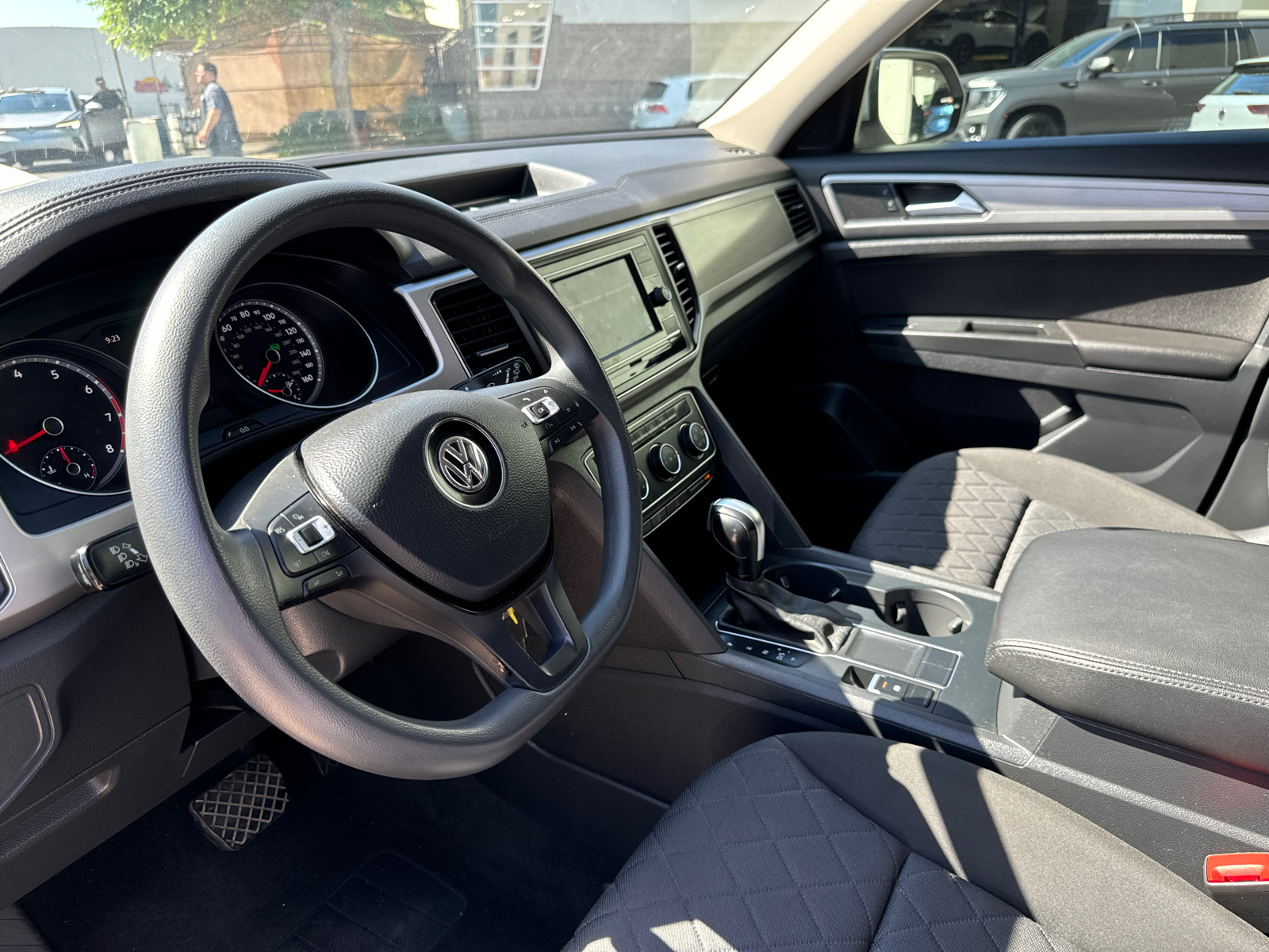 2018 Volkswagen Atlas 2.0T S 16