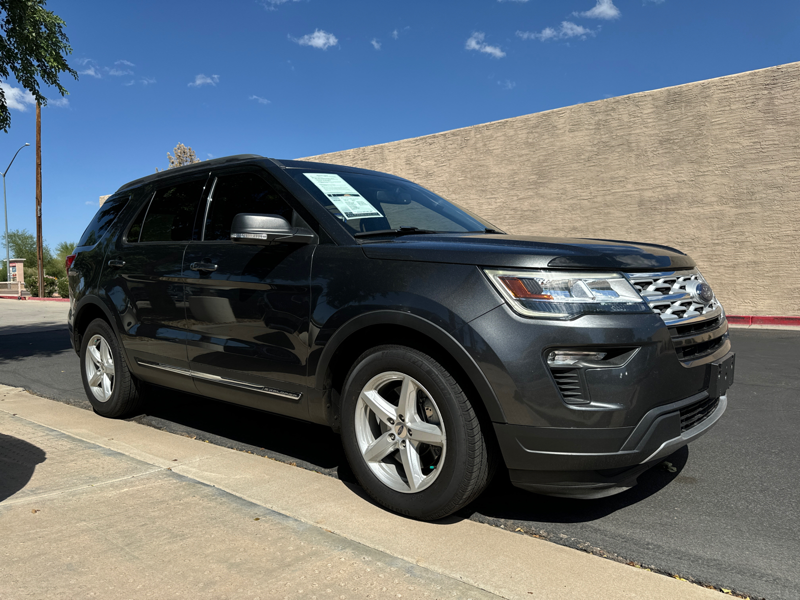 2019 Ford Explorer XLT 1