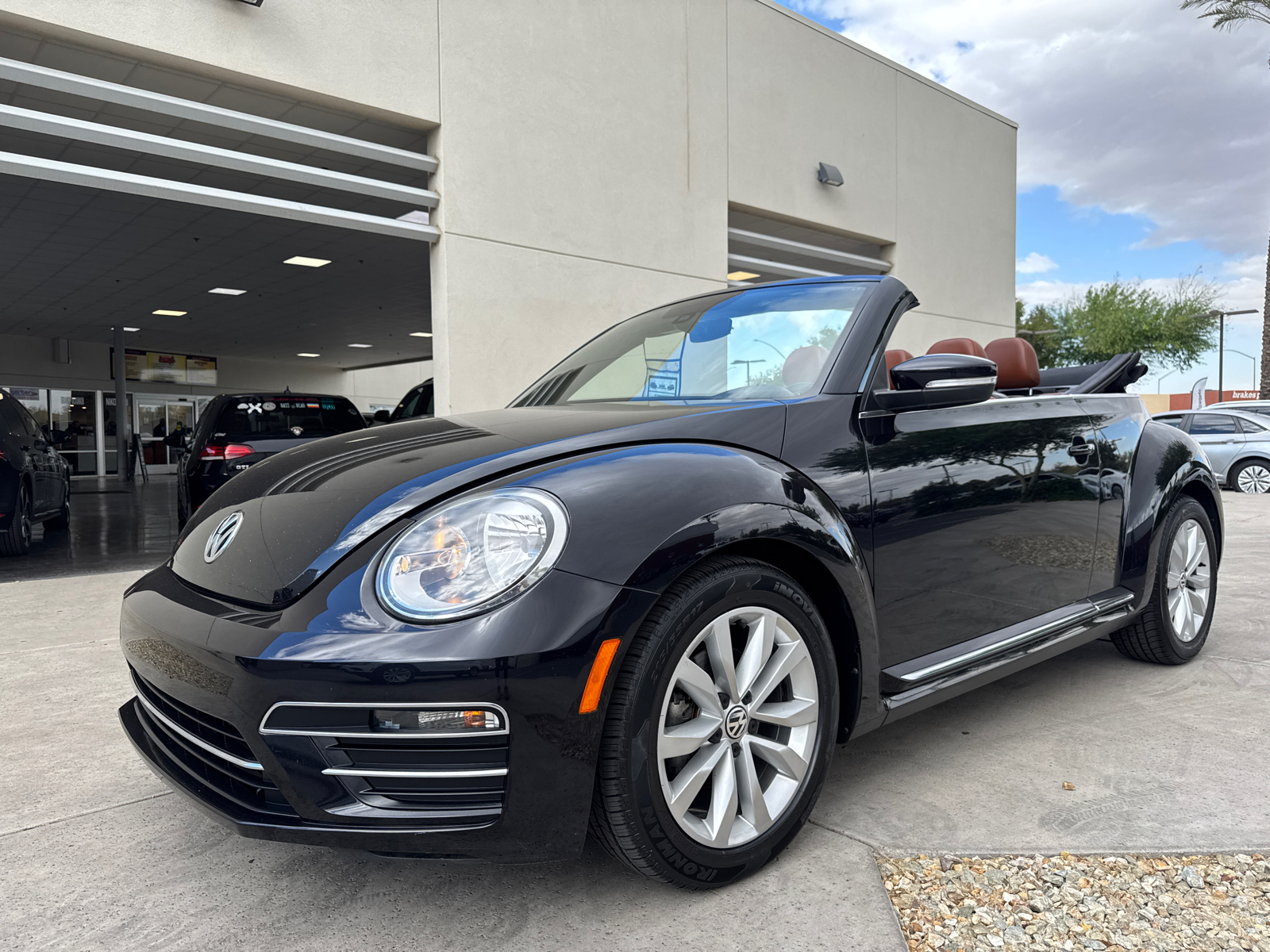 2017 Volkswagen Beetle  3