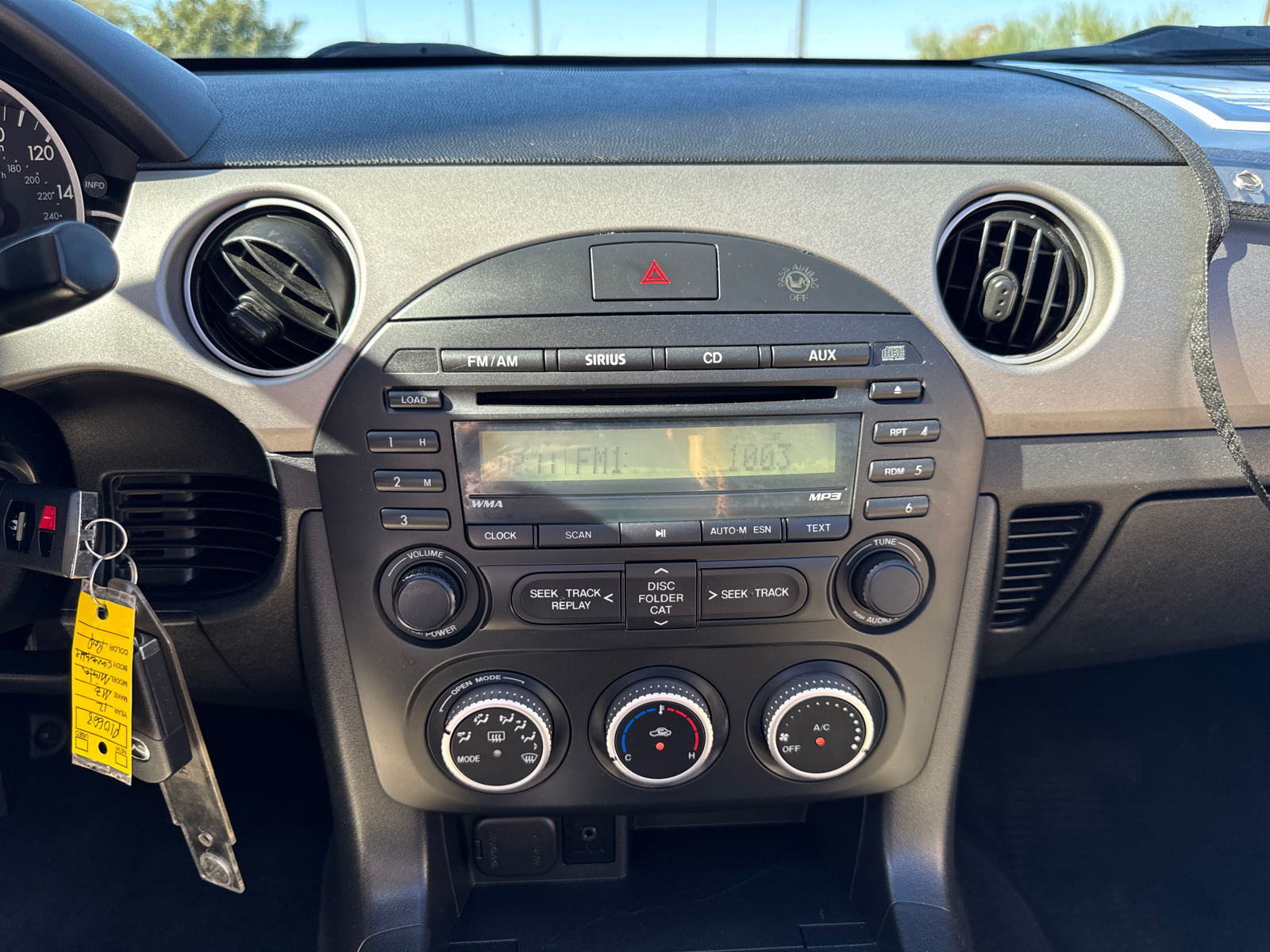 2012 Mazda MX-5 Miata Sport 11