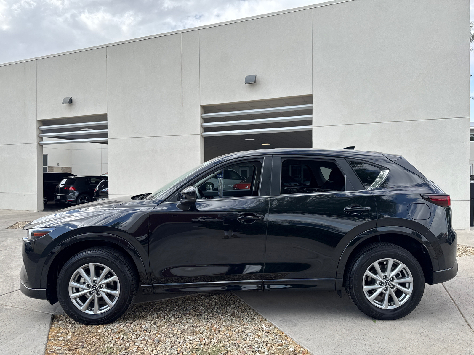 2024 Mazda CX-5 2.5 S Preferred Package 4