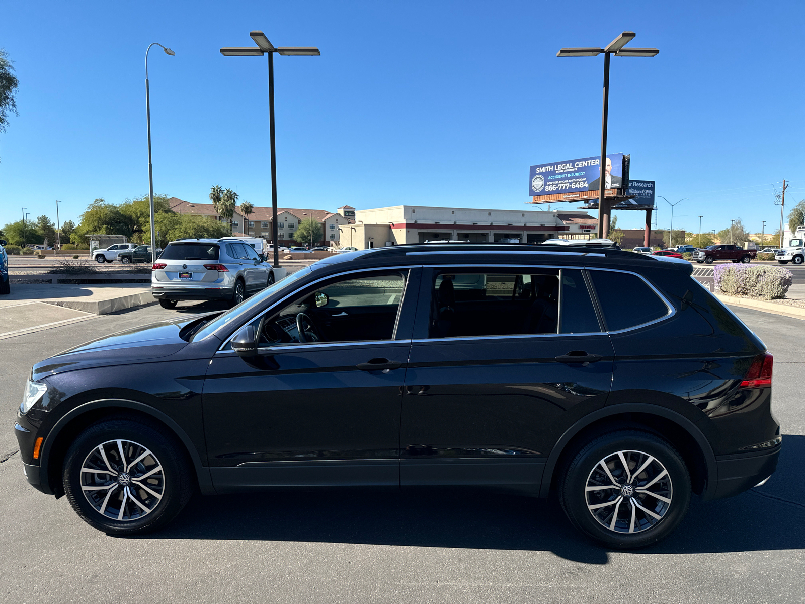 2019 Volkswagen Tiguan 2.0T SE 4