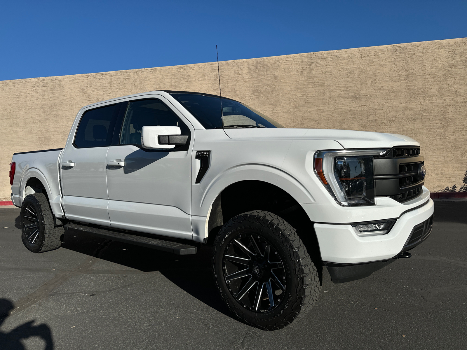 2021 Ford F-150 Lariat 1