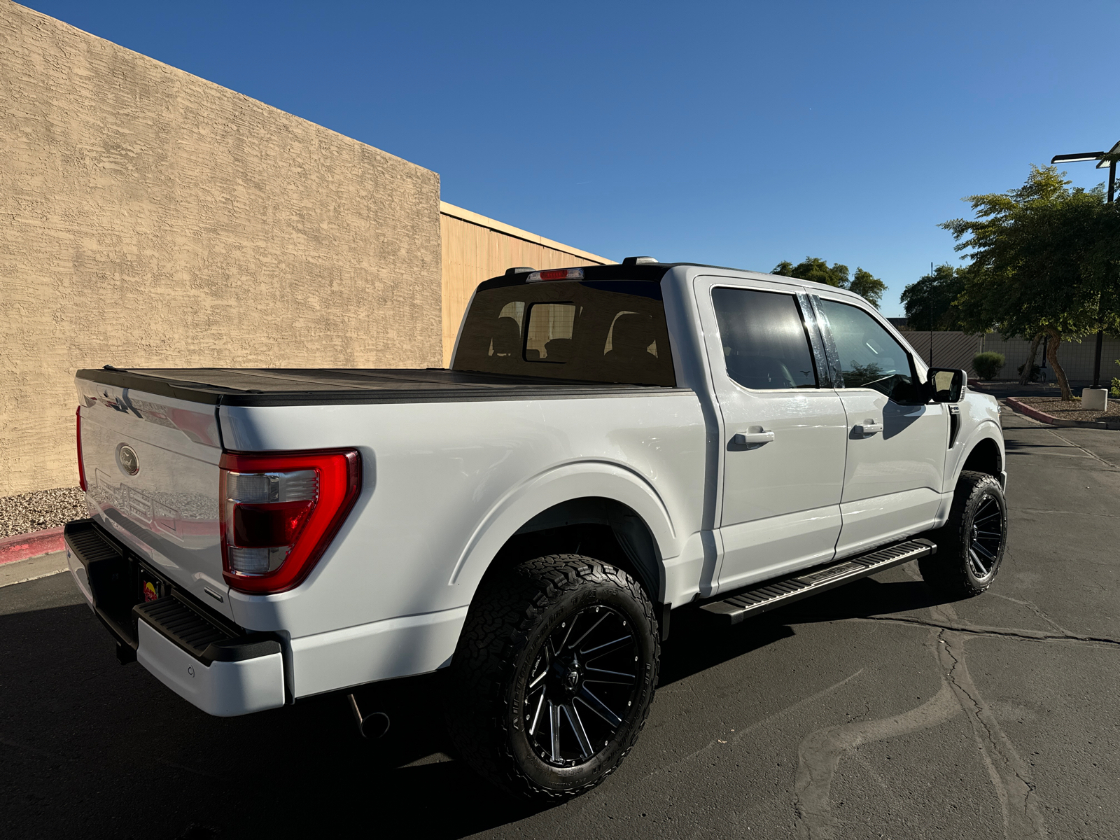 2021 Ford F-150 Lariat 24