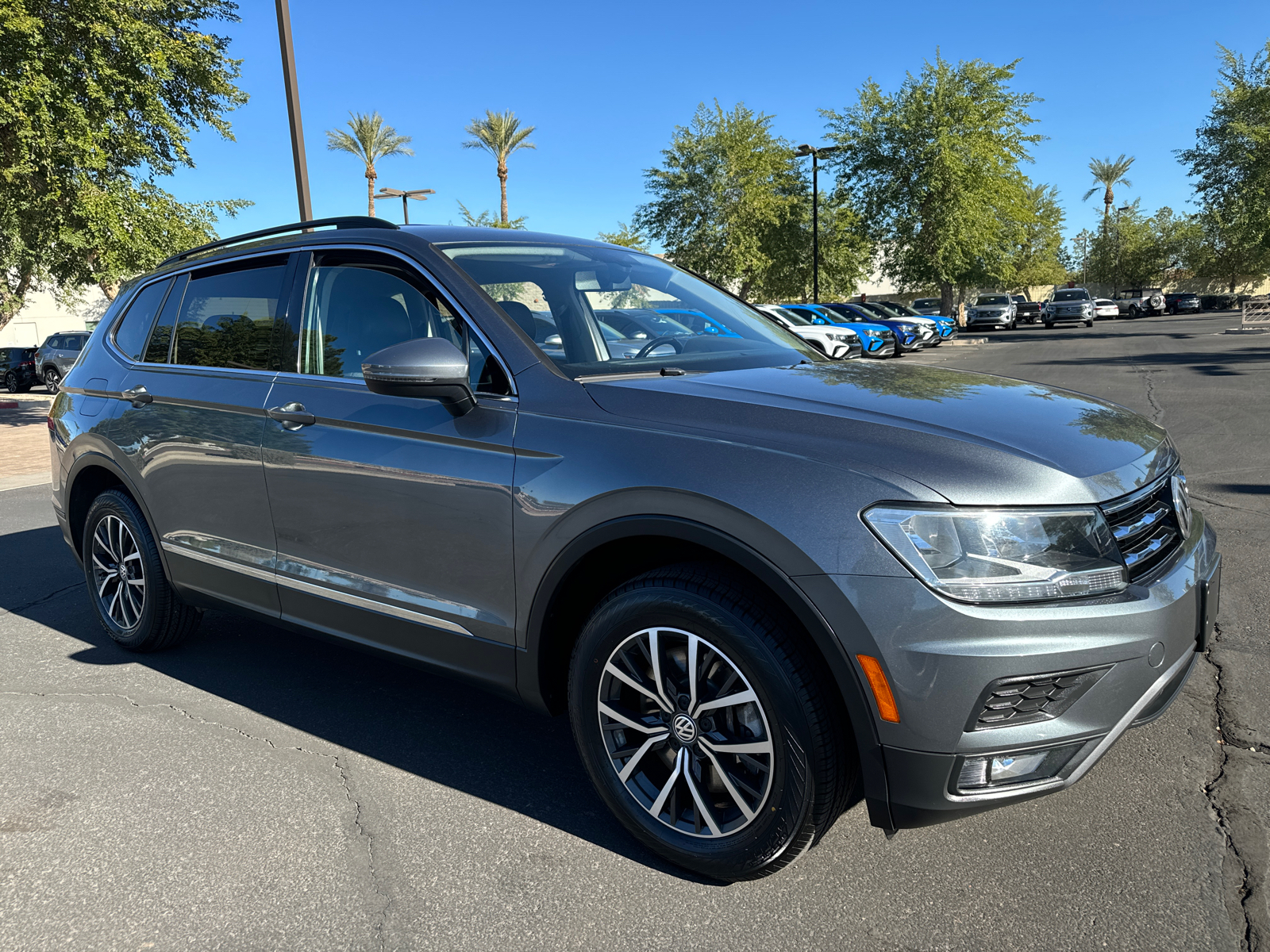 2018 Volkswagen Tiguan 2.0T SE 1