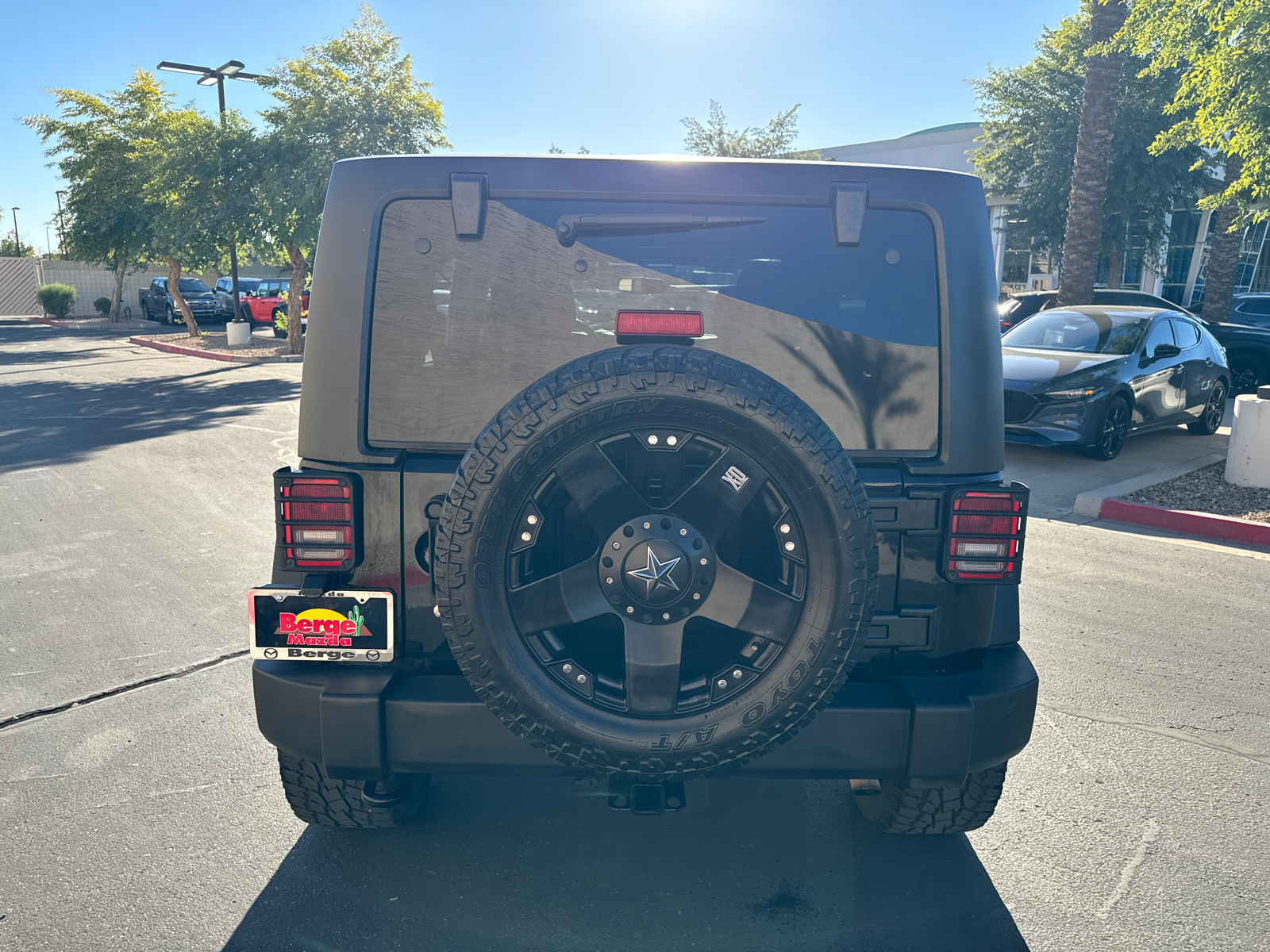 2016 Jeep Wrangler Unlimited Sport S 21