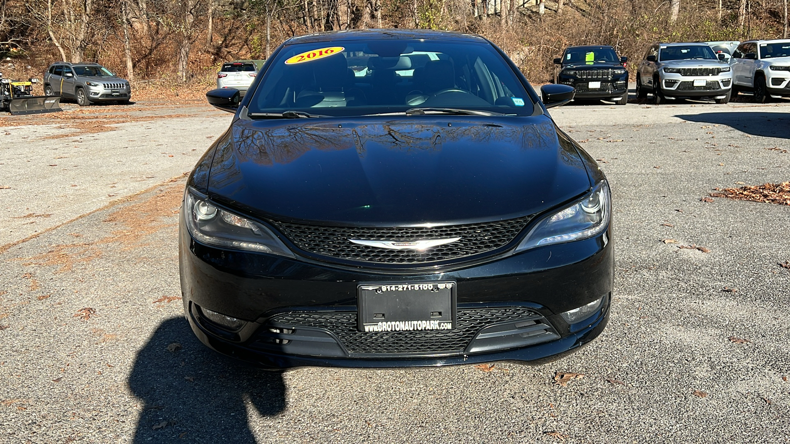 2016 Chrysler 200 S 8