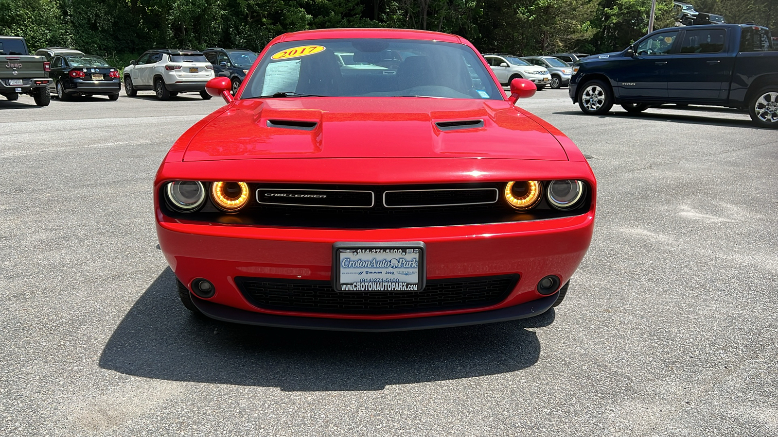 2017 Dodge Challenger SXT Plus 8