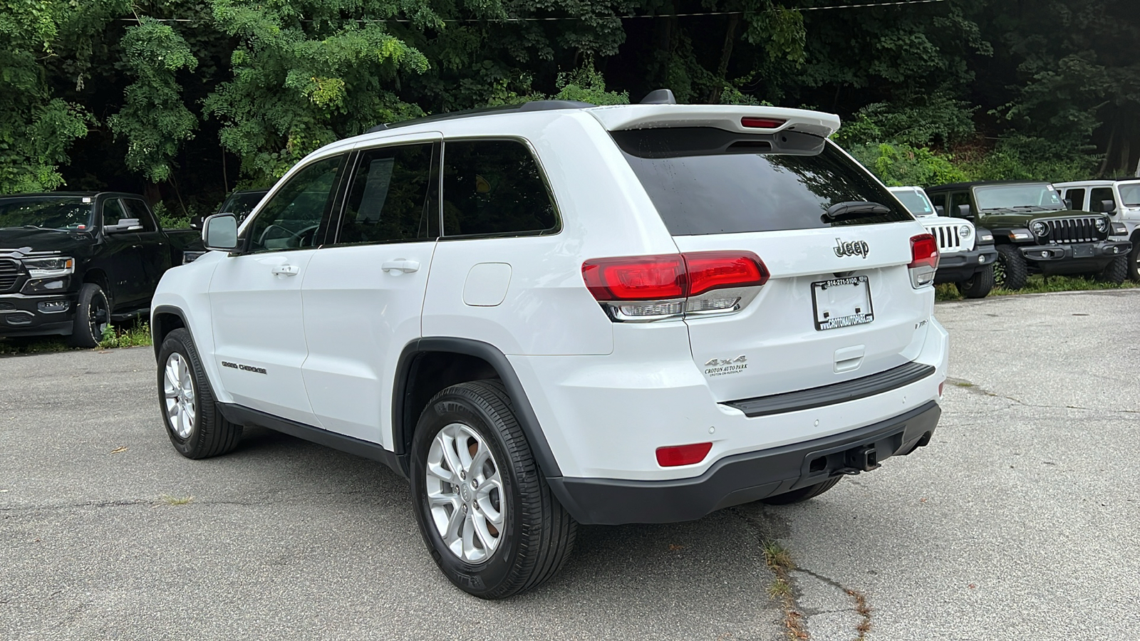 2021 Jeep Grand Cherokee Laredo E 5