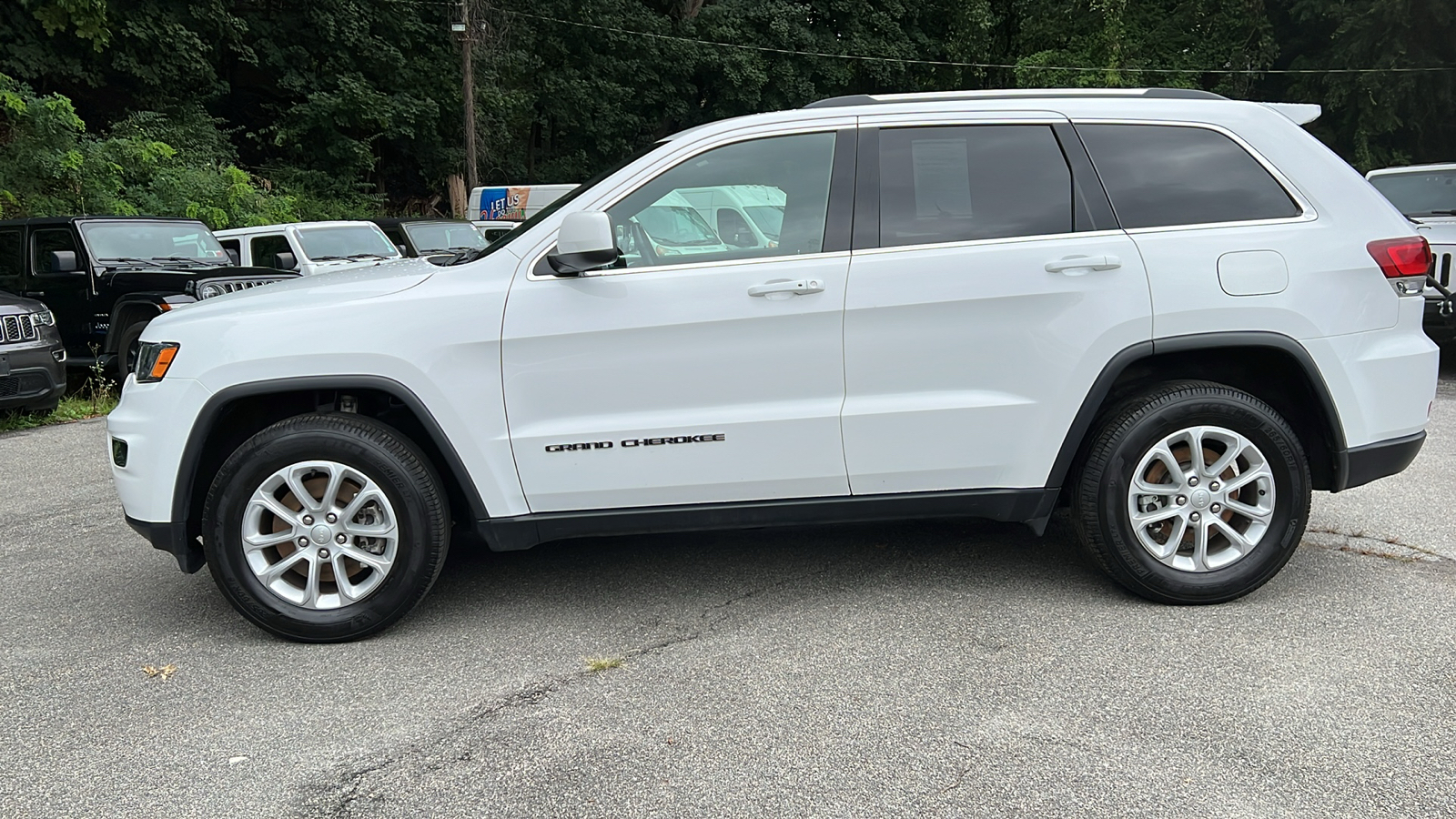 2021 Jeep Grand Cherokee Laredo E 6