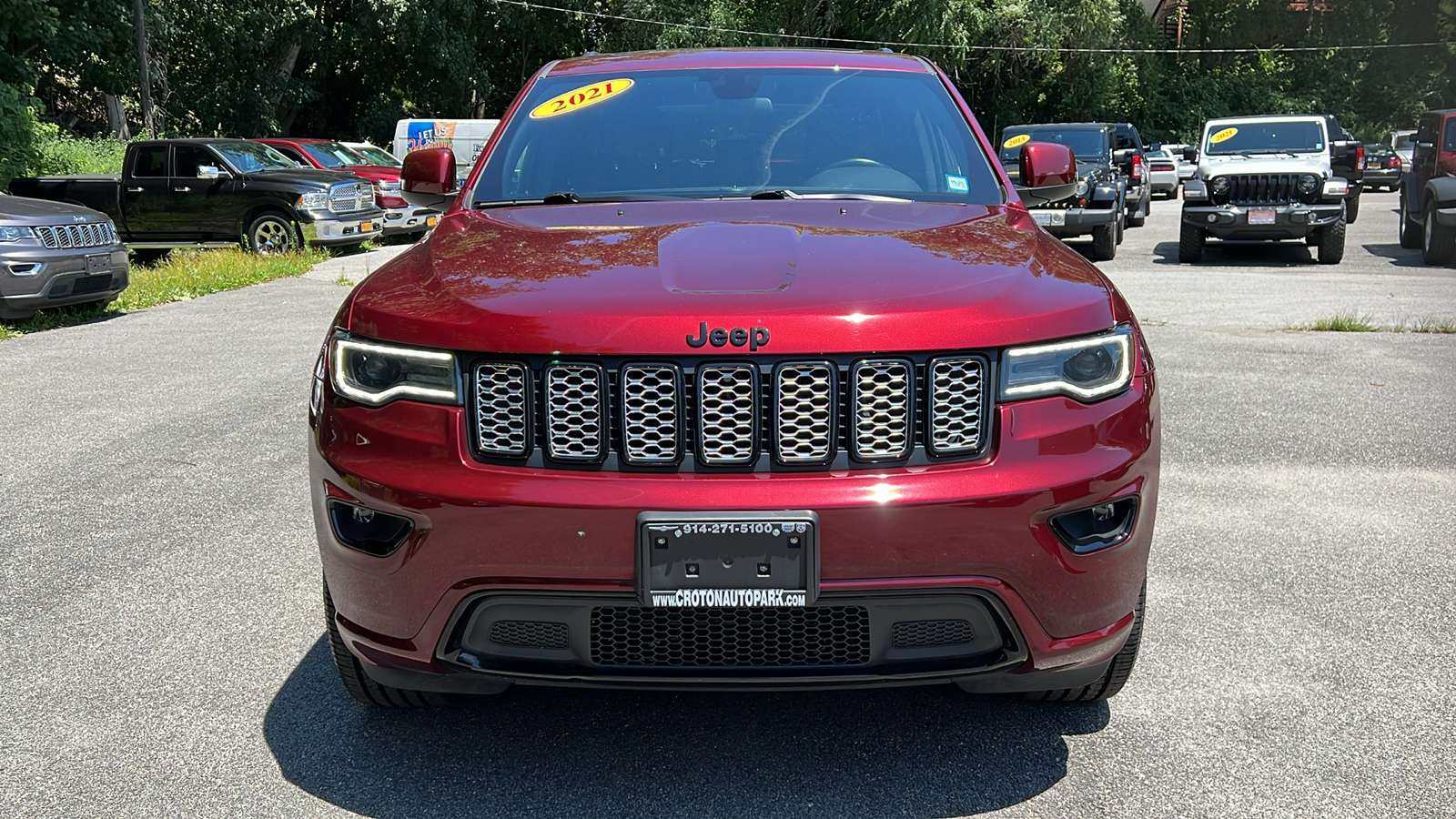 2021 Jeep Grand Cherokee Laredo X 8