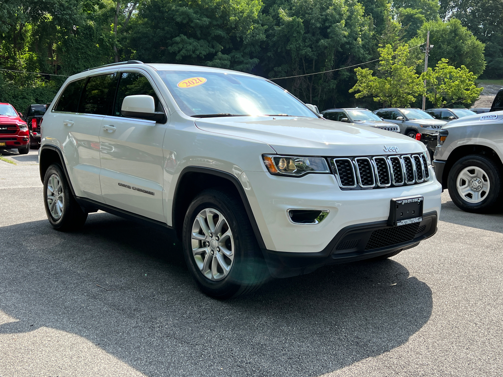 2021 Jeep Grand Cherokee Laredo E 1