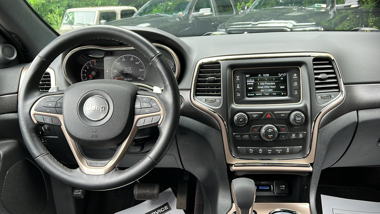 2016 Jeep Grand Cherokee Laredo 23