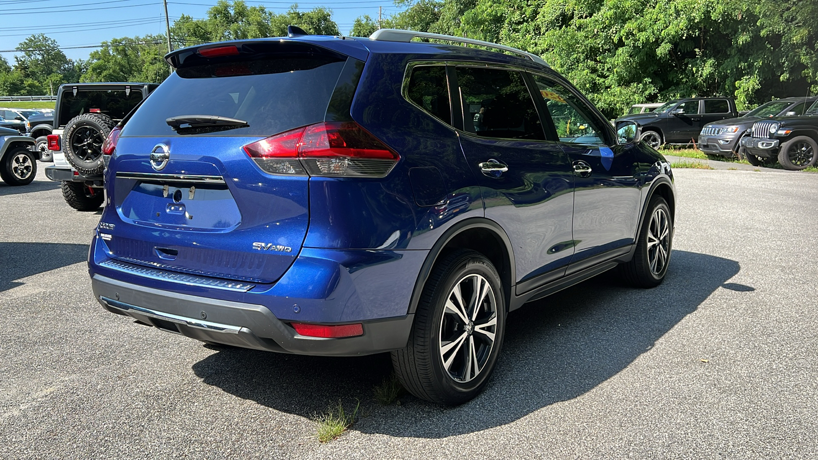 2020 Nissan Rogue SV 3