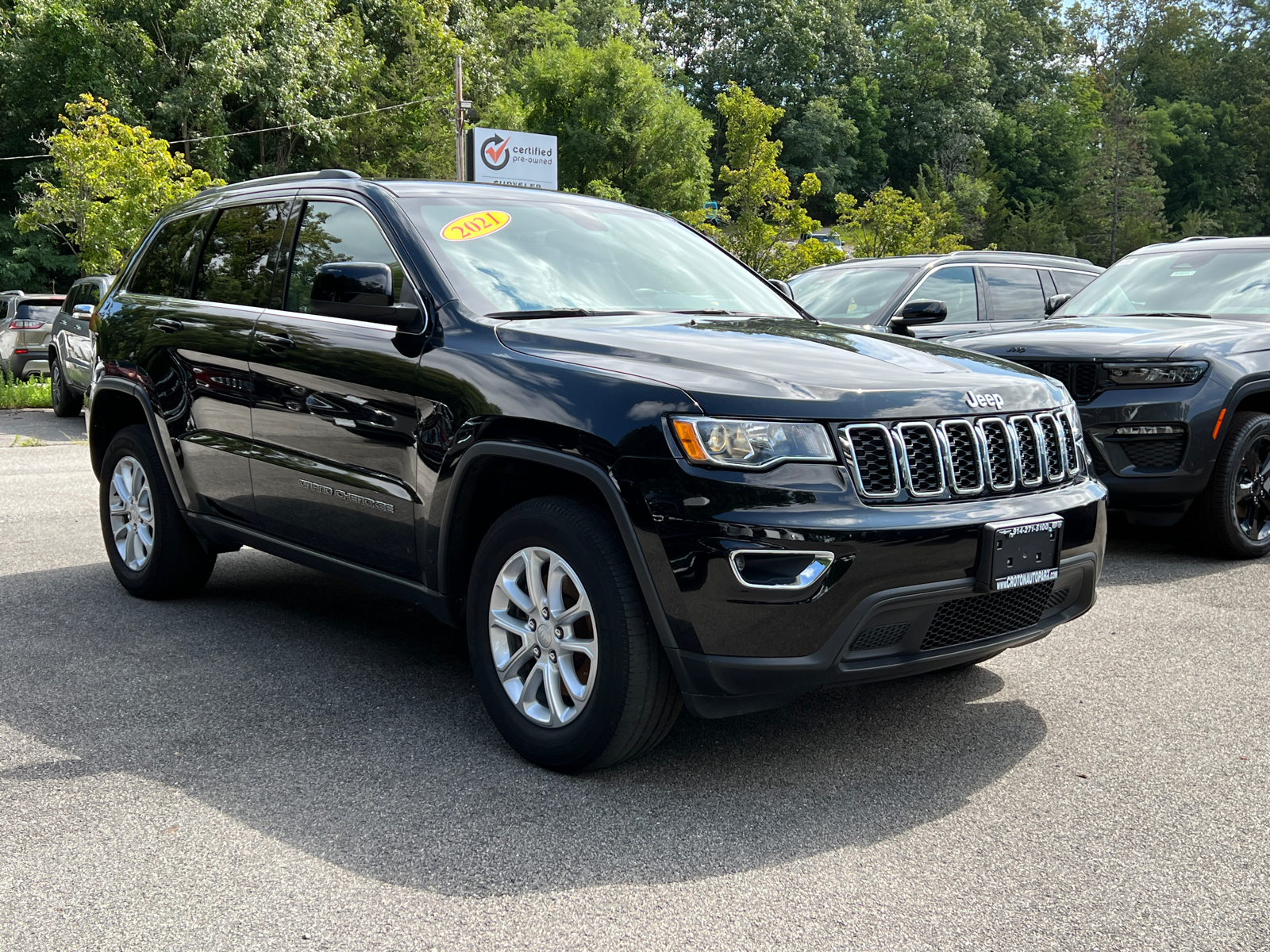 2021 Jeep Grand Cherokee Laredo E 1