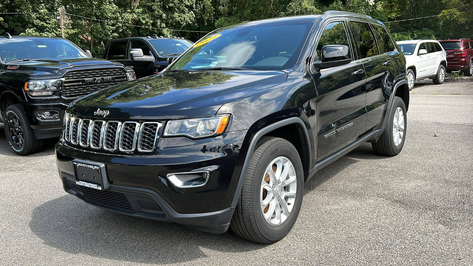 2021 Jeep Grand Cherokee Laredo E 5