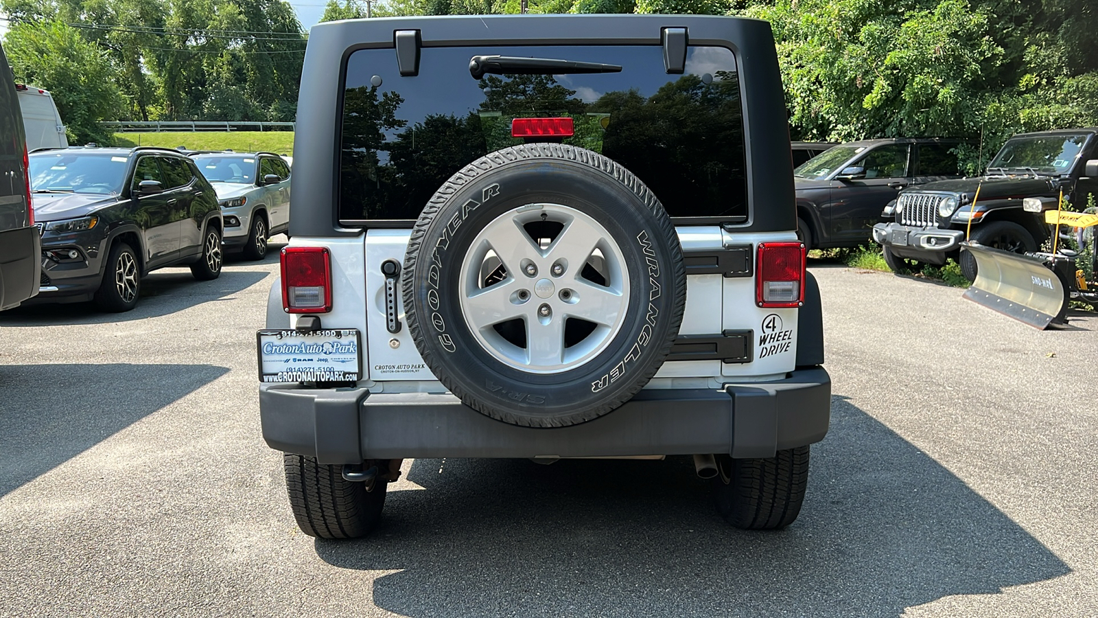 2017 Jeep Wrangler Unlimited Sport 3