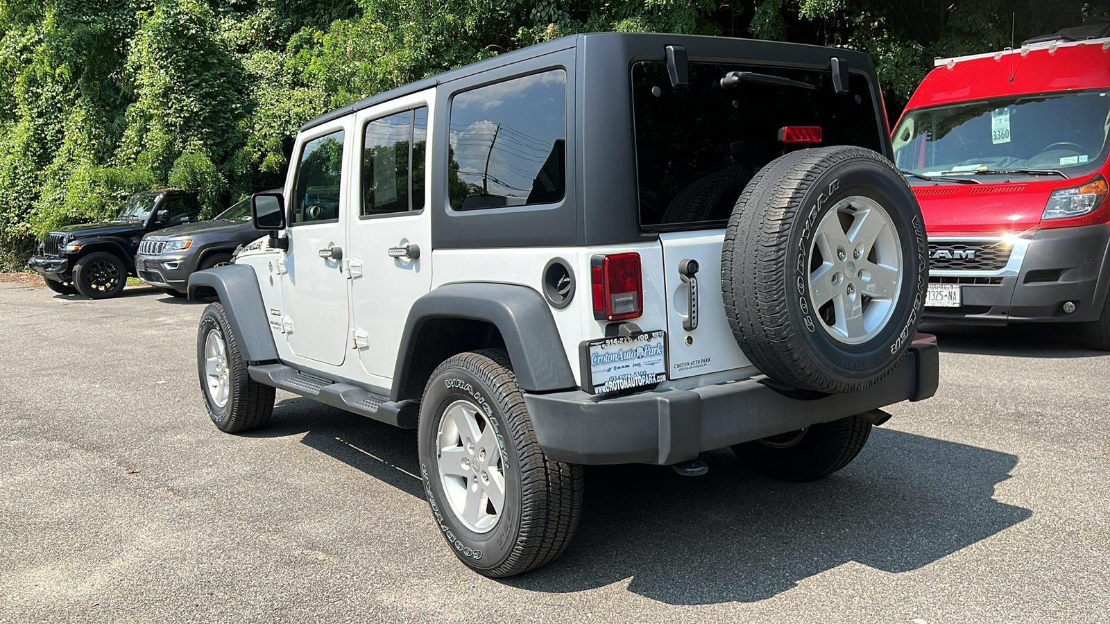 2017 Jeep Wrangler Unlimited Sport 4