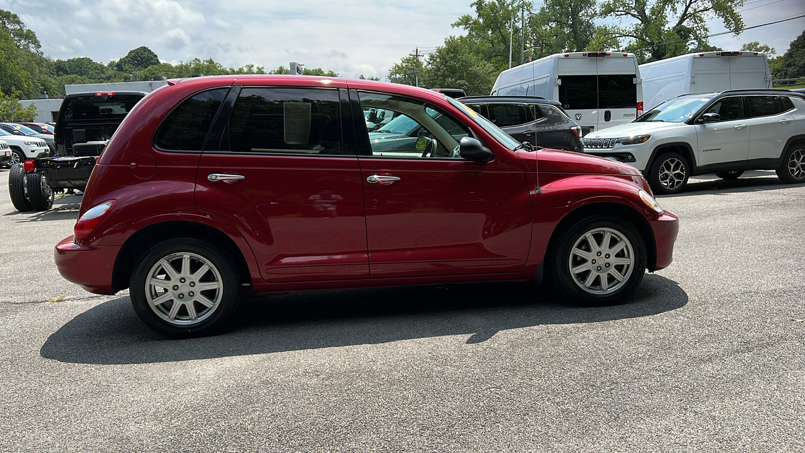 2009 Chrysler PT Cruiser Touring 2