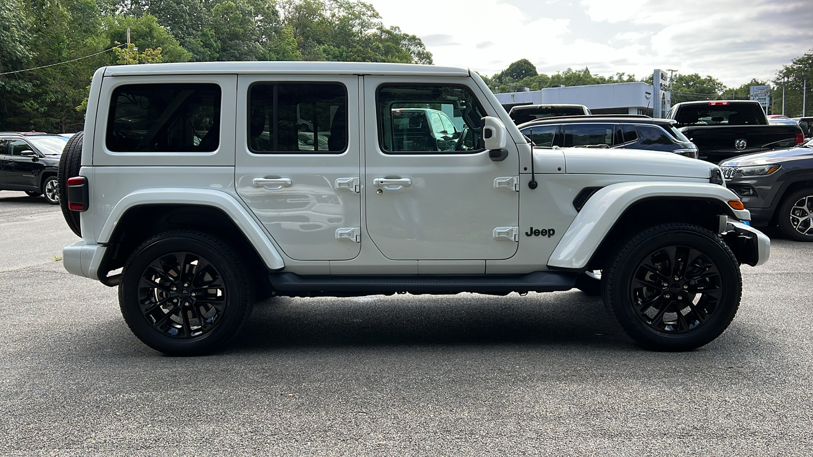 2021 Jeep Wrangler 4xe Unlimited Sahara High Altitude 2