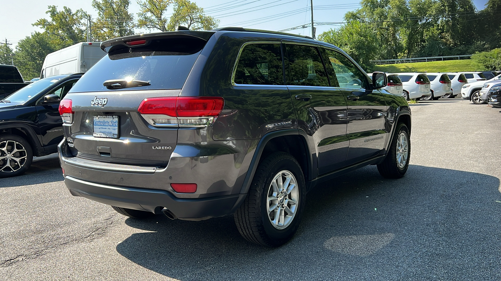 2018 Jeep Grand Cherokee Laredo E 3