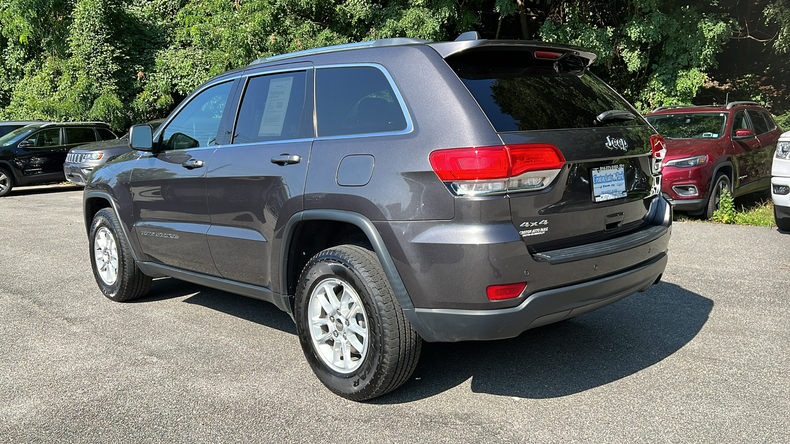 2018 Jeep Grand Cherokee Laredo E 5