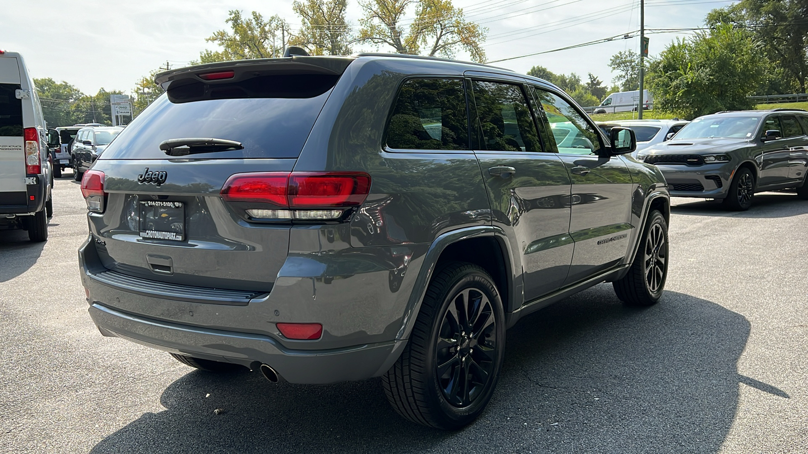 2019 Jeep Grand Cherokee Altitude 3