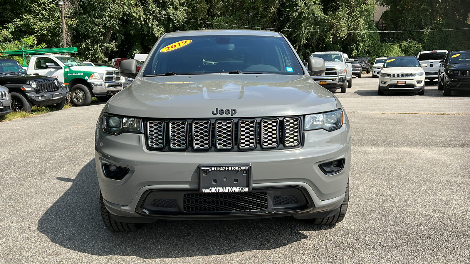 2019 Jeep Grand Cherokee Altitude 8