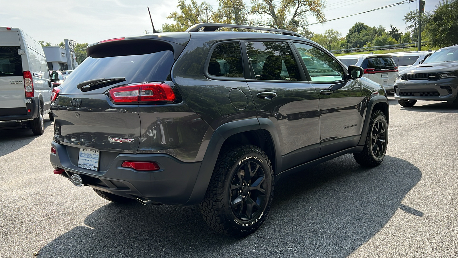 2017 Jeep Cherokee Trailhawk L Plus 3