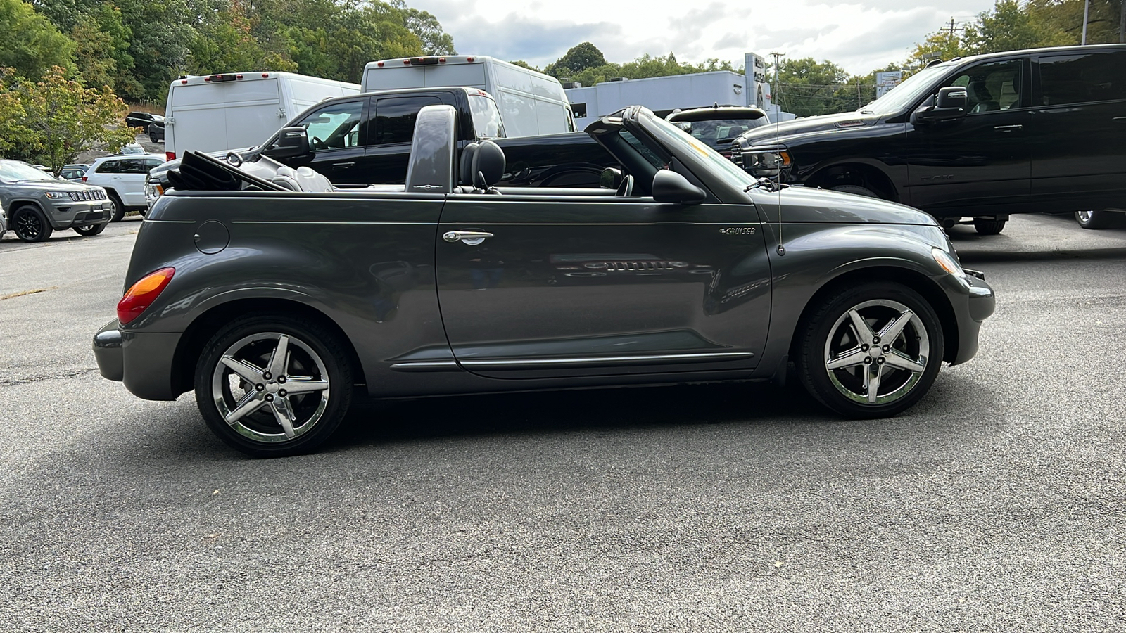 2005 Chrysler PT Cruiser GT 2